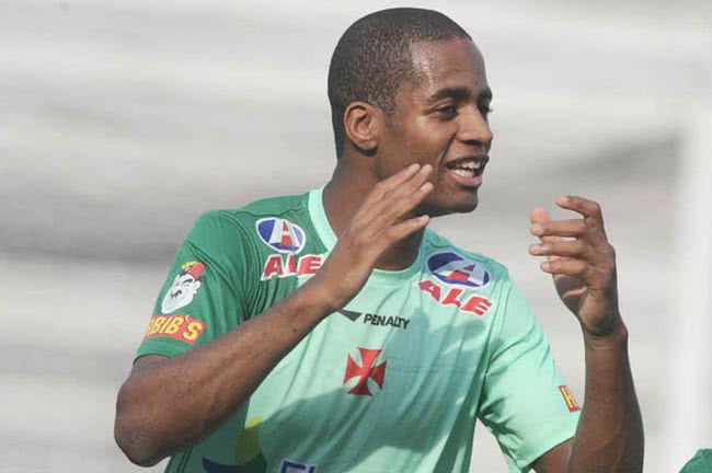 Imagem Zagueiro demonstra preocupação com  ataque do Bahia