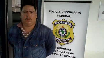 Imagem PRF prende foragido da justiça