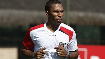 Imagem Ex-Bahia, Paulo Miranda é colocado à venda pela torcida do São Paulo