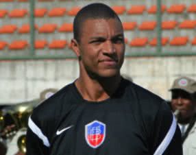 Imagem Dida quer jogar por mais um ano