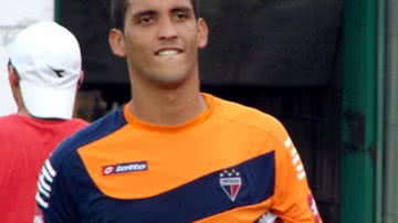 Imagem Vitória contrata mais um goleiro 