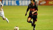 Imagem Ex-meia do Corinthians e Sport é a bola da vez no Vitória