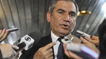 Imagem Governo quer tirar Delta do PAC, afirma ministro