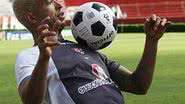 Imagem Santos quer “Diabo Loiro”