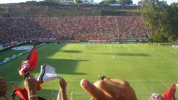 Imagem Justiça suspende leilão do Barradão