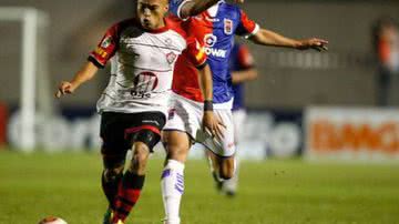 Imagem Vitória vacila e empata com o Paraná