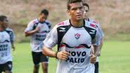 Imagem Volante Ramirez segue preso ao Vitória 