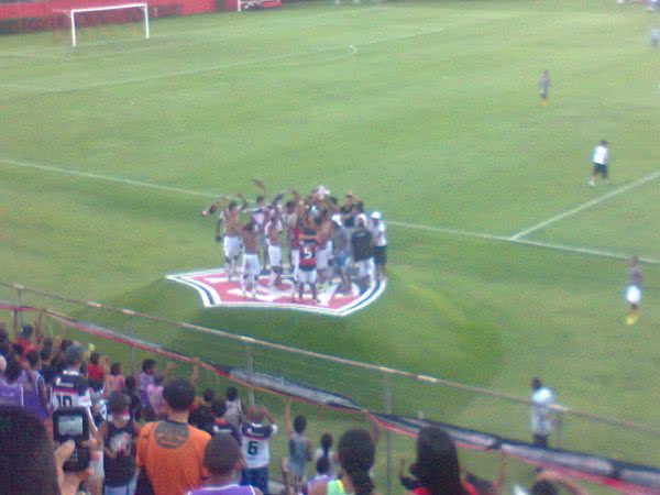 Imagem Molecada do Vitória conquista o bi-campeonato baiano