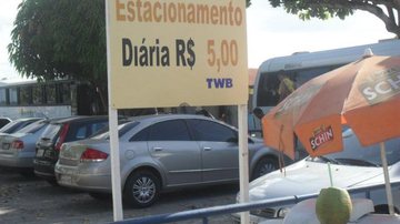 Imagem Aproveitadores lucram com estacionamentos em Valença