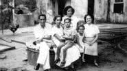 Imagem Famosos postam fotos da infância nas redes sociais