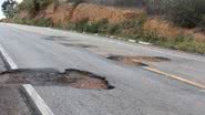 Imagem  Buracos na pista provocam acidente na BR-242
