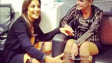 Imagem Papo de amigas: Xuxa posta foto ao lado de Ivete Sangalo