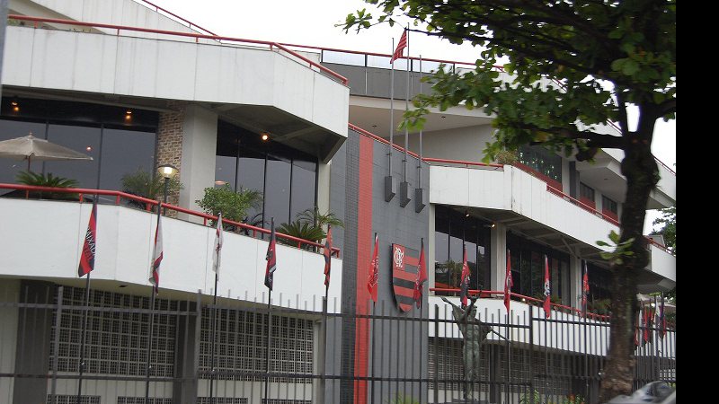 Imagem Flamengo acerta patrocínio e receberá R$ 900 mil por três meses