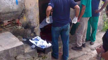 Imagem Homem é morto a facadas em Candeias