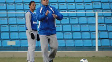 Imagem Gallo comanda último treino no Avaí e mantém mistério