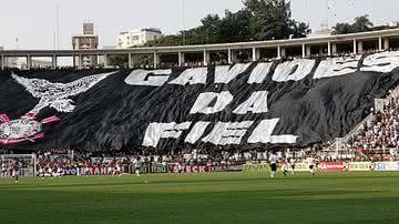 Imagem Ônibus de torcida do Corinthians é apreendido em Jequié
