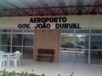 Imagem Anac vistoria aeroporto de Feira