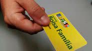 Imagem  Bolsa Família é entregue com cadastro de 100%