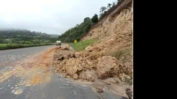 Imagem Interdição na BR 101 