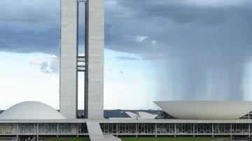Imagem À espera dos parlamentares