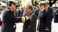 Imagem  Gerente da Petrobras recebe condecoração da Marinha
