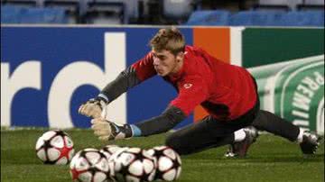 Imagem Goleiro é flagrado roubando rosquinha