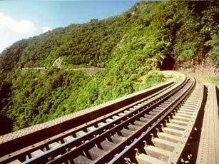 Imagem MPF pede suspensão de obras da Ferrovia Oeste-Leste 