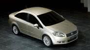 Imagem Bandidos roubam carro na Tancredo Neves