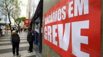 Imagem Greve dos bancários completa 14 dias
