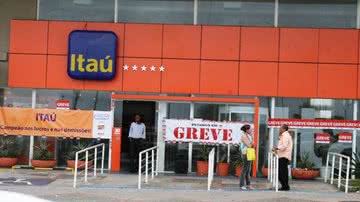 Imagem Bancários do Itaú paralisam atividades