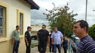 Imagem Pai, mãe, irmãos e sobrinhos do prefeito de Tanque Novo são presos