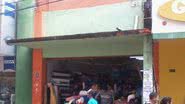 Imagem Loja vendia roupas feitas com lixo hospitalar