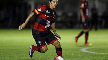 Imagem Após saída do Vitória, Lúcio Flávio critica diretoria do clube