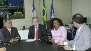 Imagem Margareth discute projeto da Fábrica Cultural com João Henrique