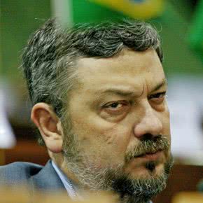 Imagem Palocci provoca ciúmes nos petistas