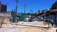 Imagem Caminhão da Conder derruba poste na Vila Laura