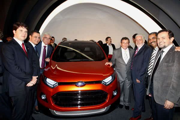 Imagem Wagner e Caetano conhecem  o novo lançamento da Ford