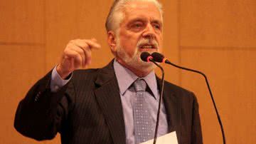 Imagem Wagner entrega trecho de estrada reformada em Ipirá