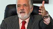 Imagem  2 de Julho: governador é vaiado durante hasteamento da bandeira