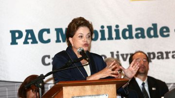Imagem Avião da presidente Dilma sofre pane no Rio de Janeiro