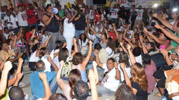 Imagem Professores grevistas dão aula em colégios particulares