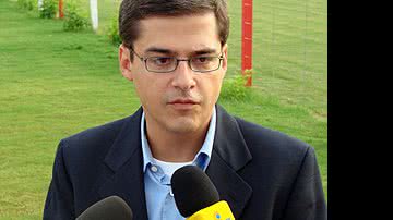 Imagem Ex-diretor de Futebol do Fluminense foi oferecido ao Vitória