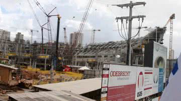 Imagem Trabalhadores da Arena Fonte Nova param obras 