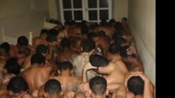 Imagem Rebelião em delegacia superlotada deixa três feridos