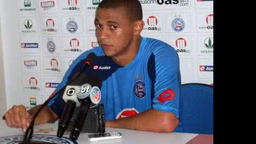Imagem Em baixa com a torcida, Jancarlos pede paciência