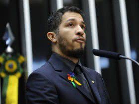 Imagem Supremo torna legal a união homossexual estável