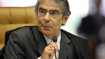 Imagem Ministro do STF quer resgatar dinheiro desviado
