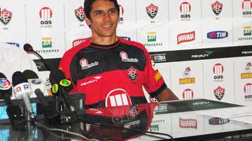 Imagem Lúcio Flávio nega desunião no elenco do Vitória