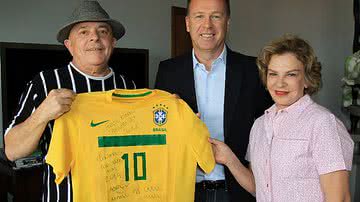 Imagem Mano Menezes visita Lula em São Paulo