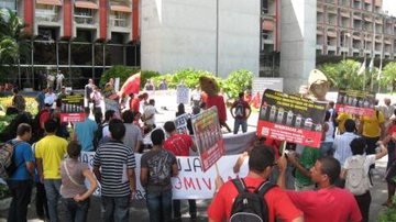 Imagem Dirigentes sindicais protestam contra o horário de verão